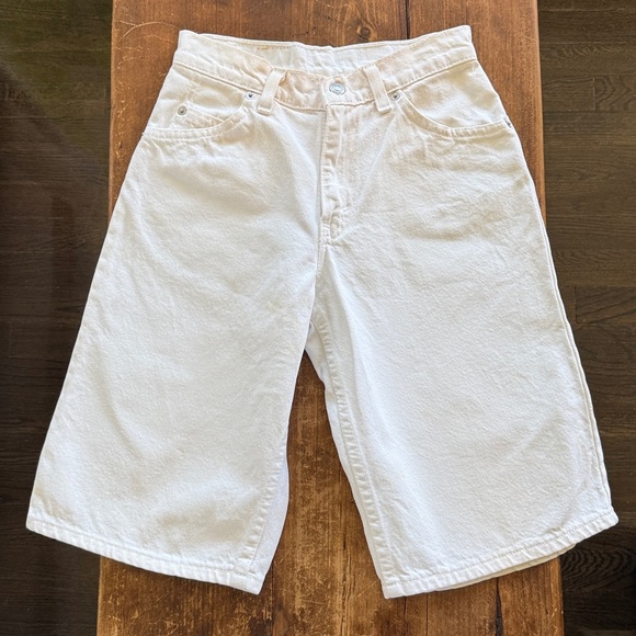 Vintage 90s Levi’s 562 White Denim Bermuda Shorts - Size 25 - Made in USA - Picture 8 of 14